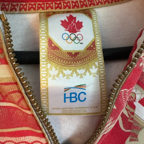 Hudson’s Bay 2008 Beijing Olympics Team Canada Hoodie - Picture 4 of 7